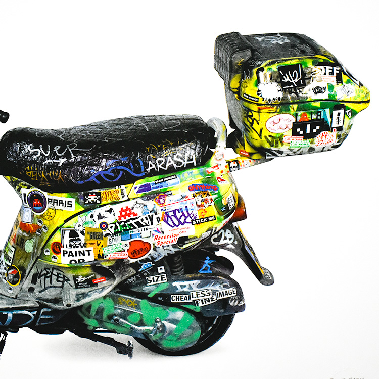 showing right side back of invader scooter print
