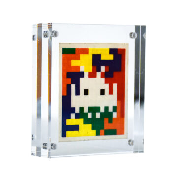 invader rubik camo 3 sticker in frame