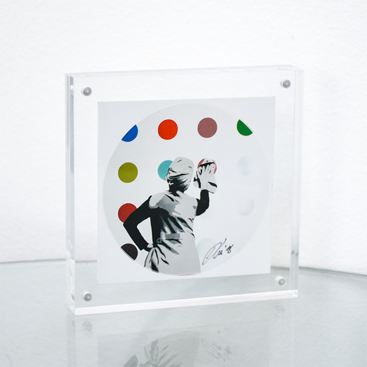 kunstrasen spot remover signed sticker in clear block frame